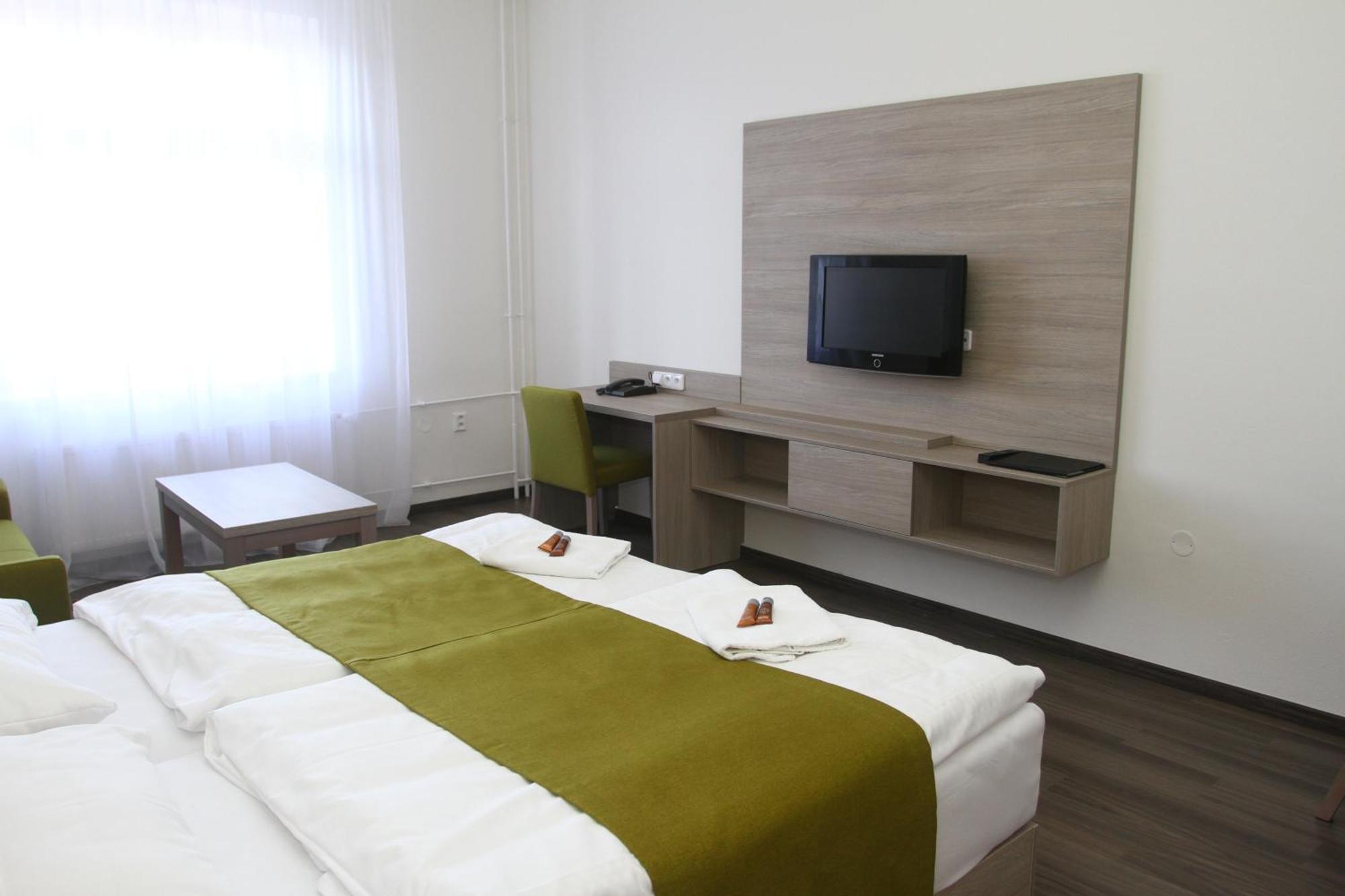 Hotel Palac Elektra Ostrava Exterior photo